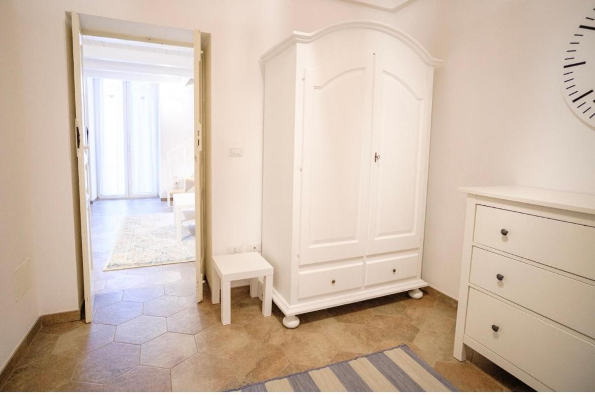 Ostuni Bright House Villa Bagian luar foto